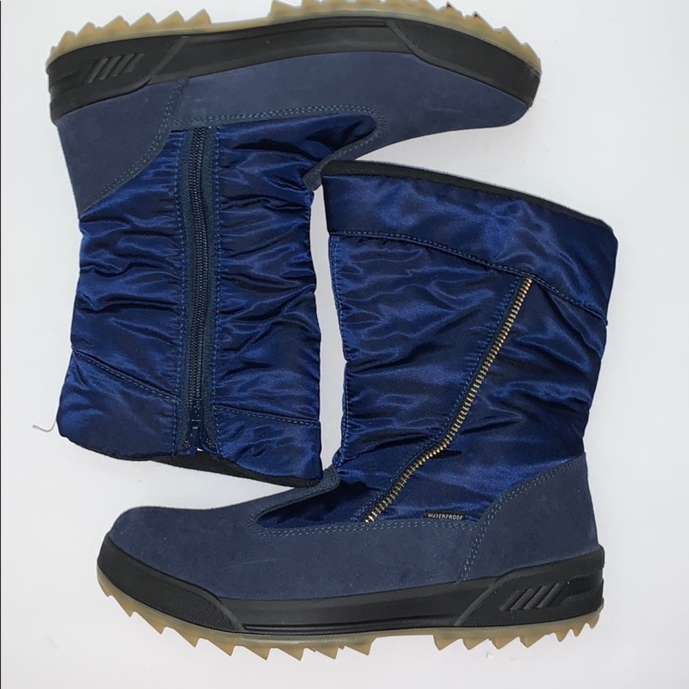 New no box WOT Sorel waterproof boots size 8 box 1